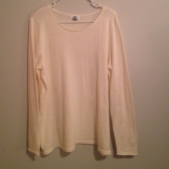 Old Navy sweater