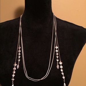 Stella and dot silver necklace