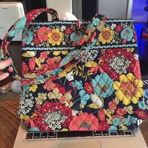 Vera Bradley Tote in Happy Snails (D/C pattern)