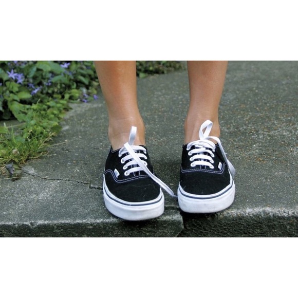 Black Classic Vans ✨