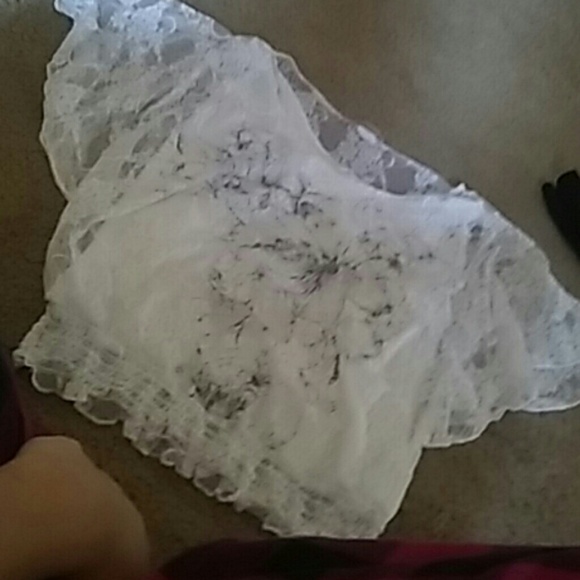 Lace top - Picture 1 of 1