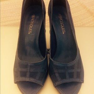 Aerosoles Blue Heels
