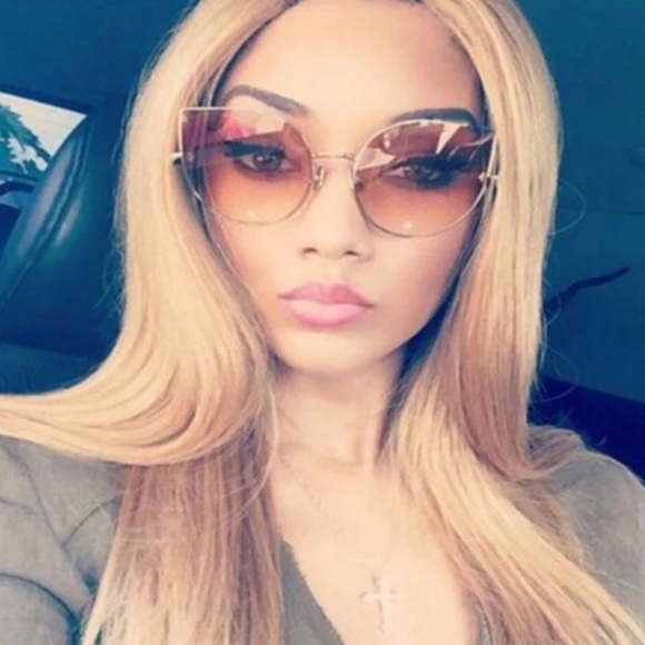 Accessories - Diva Frames ✨