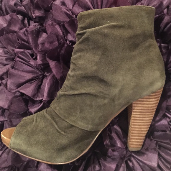 Suede Seychelles booties