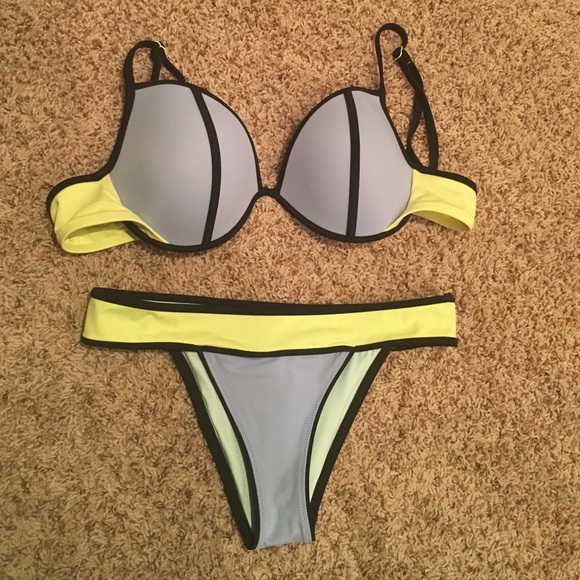 Victoria's Secret Bikini set