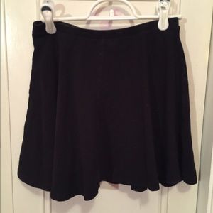Black skater skirt