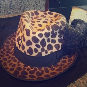 Charlie 1 Horse cheetah fedora ❤️