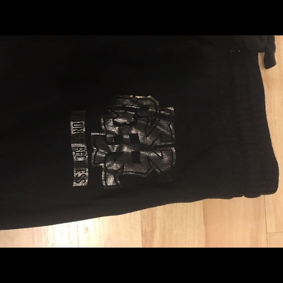 Joggers - Picture 2 of 3