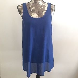 🎈 NWOT Lost April tank