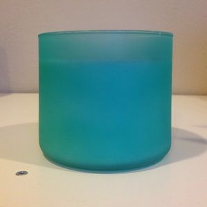 B&BW Turquoise Waters 3 Wick Candle *Never Used*