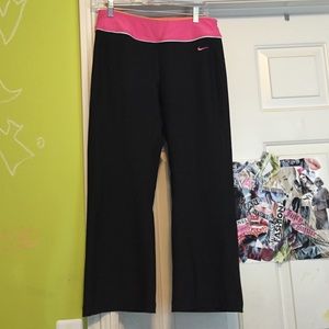 BARELY WORN! Flare capris Nike yogas