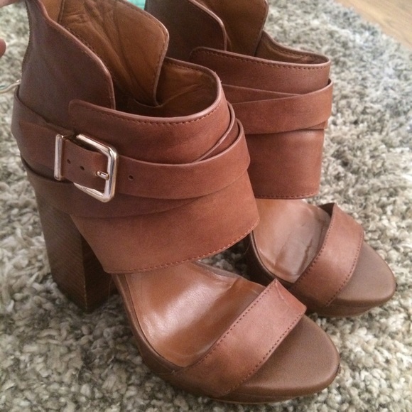 BCBGMaxAzria Shoes - BCBG heels