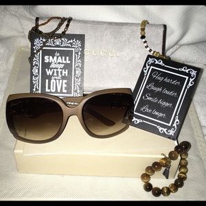 🕶💋100% AUTHENTIC GUCCI SUNGLASSES 💋🕶