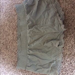 Navy green flowy shorts