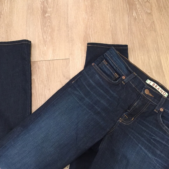 J Brand Denim - J Brand Skinny Ankle Jean in Independence