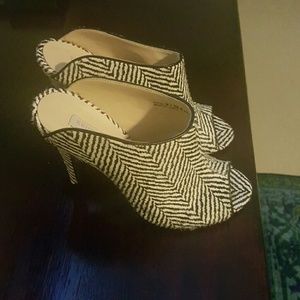 Chinese laundry Kristin Cavallari heels