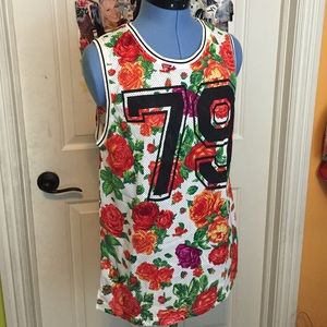 Crazy cute! And colorful jersey