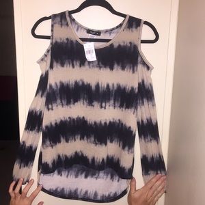 Super cute tie dye top!