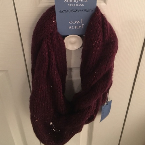 Vera Wang cowl scarf