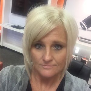 Meet your Posher, Karla