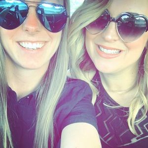 Meet your Posher, Alexis