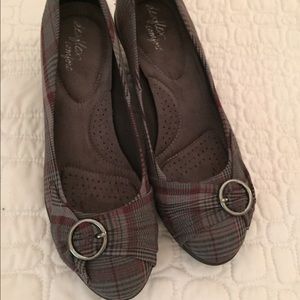 Plaid wedge DexFlex