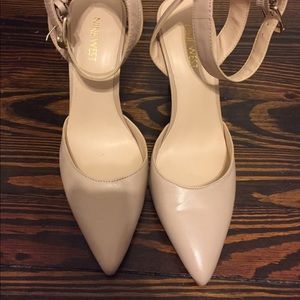 Nine West Nude Heels Size 7