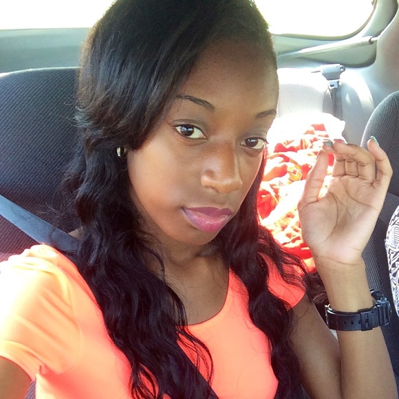 Meet your Posher, Kristen - Picture 1 of 1