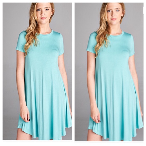 Loose fit short sleeve dress - Picture 2 of 2