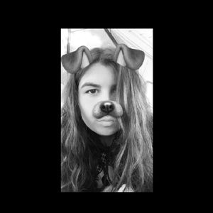 Meet your Posher, Nina