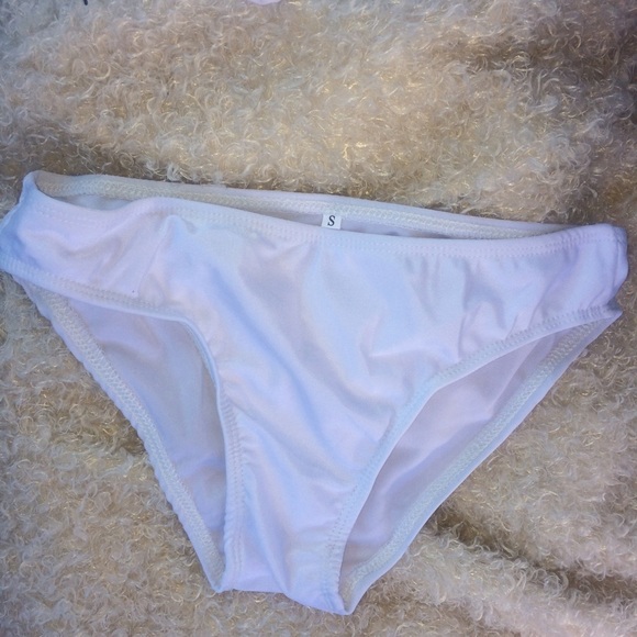 White Strappy Swimsuit - Picture 4 of 6