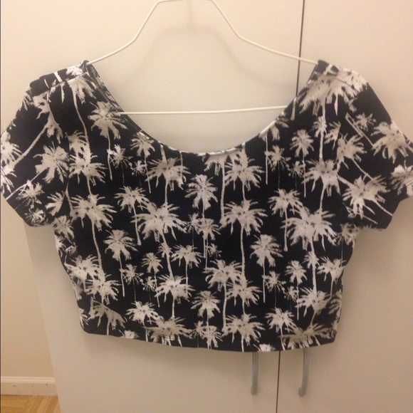 Black & White Palm Tree Crop Top