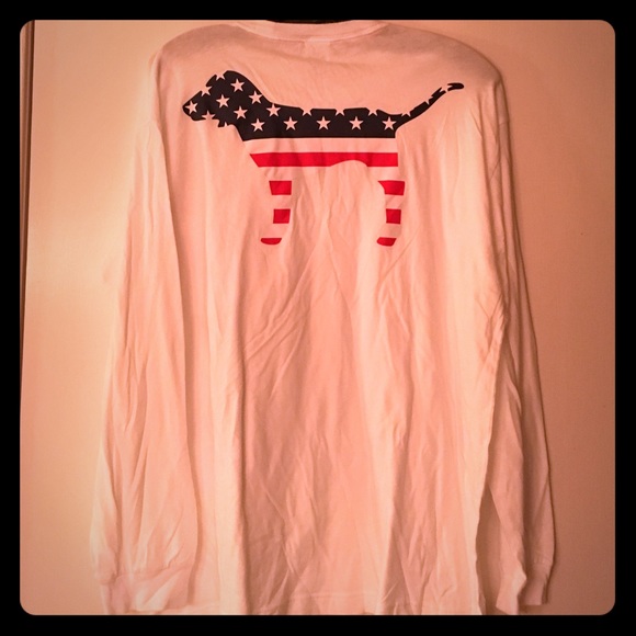 PINK Victoria's Secret Tops - NWOT - VS PINK LG LONGSLEEVE CREW ‼️