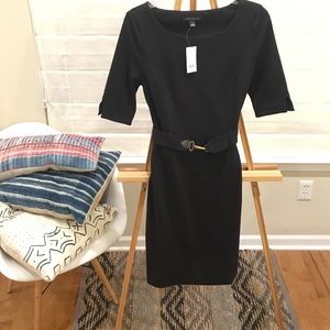 Banana republic- knee length work dress w/sleeves