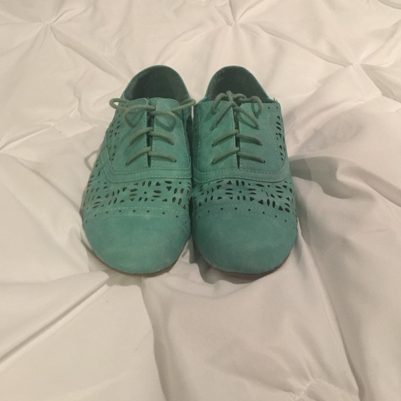 Light blue Oxford flats. Size 8.5
