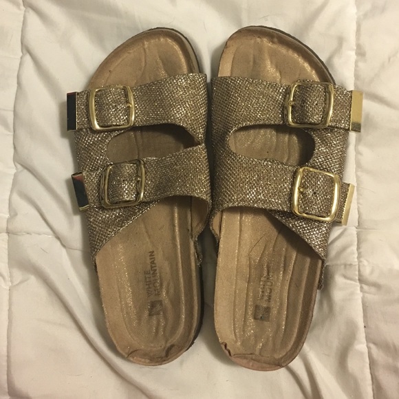 White mountain sparkly gold sandals size 7