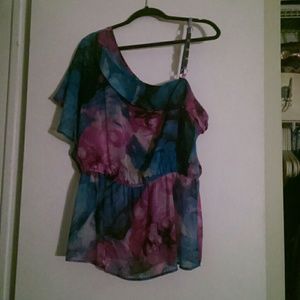 Size 2 torrid blouse