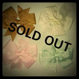 4 hand made bows