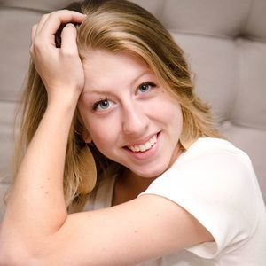 Meet your Posher, Emily