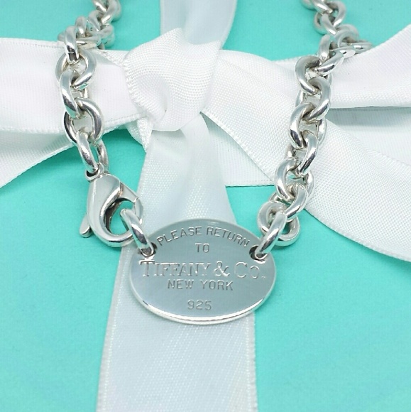 Return to Tiffany & Co. Oval Tag Necklace Silver