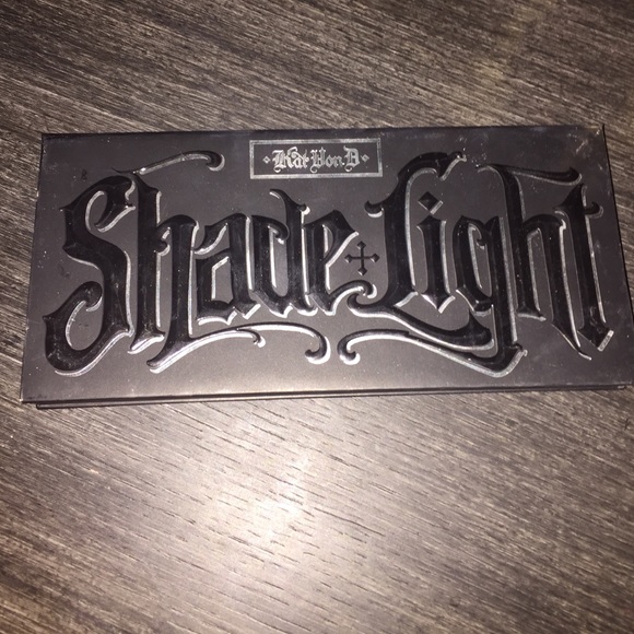 Kat Von D contour kit.