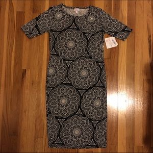 Black and white floral Julia dress