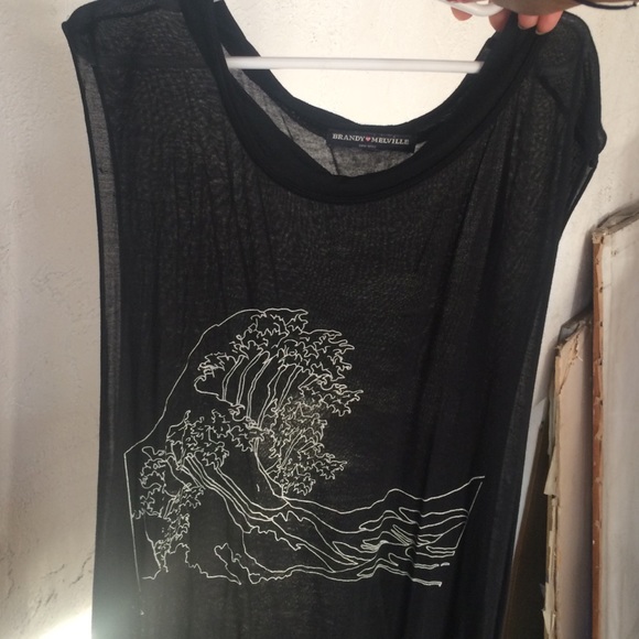 Brandy Melville wave top