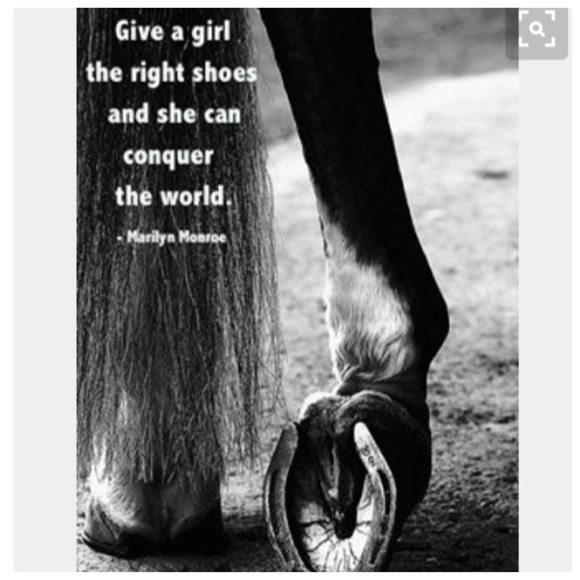 Meet your Posher - Picture 3 of 8