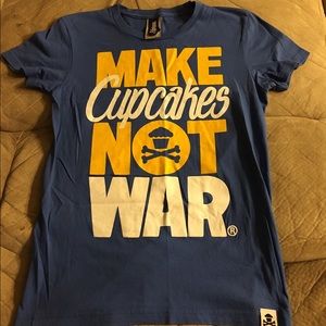 Johnny Cupcakes t-shirt, size women's large