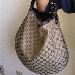 Authentic Gucci Medium Hobo handbag