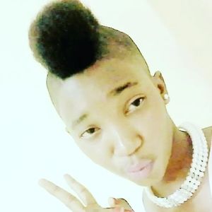 Meet your Posher, Isata