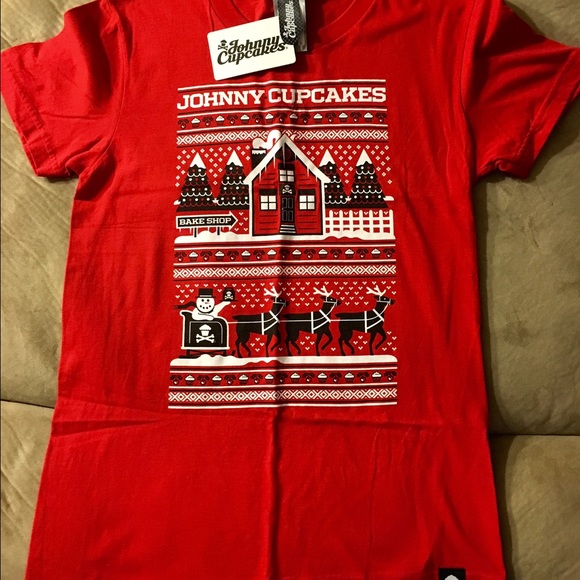 Johnny Cupcakes T-shirt, size women's large - Picture 1 of 4