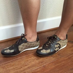 Authentic Gucci Tennis shoes size 39