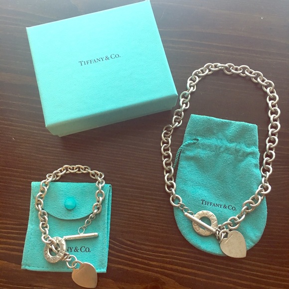 Tiffany & Co. toggle necklace and bracelet set
